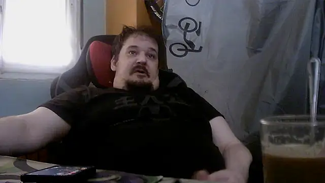 Chat +18 de porkorossy ao vivo