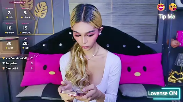 Tarah_Morphy – Live XXX-chat
