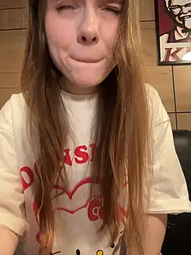 Lunabelle_ Adlı Modelin Canlı XXX Sohbeti