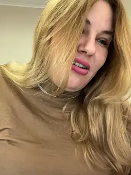 צ'אט XXX בשידור חי של Passion-Blondy