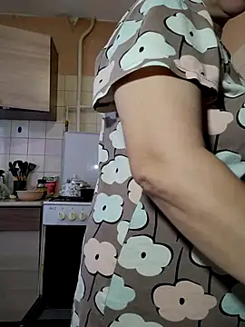 Vika_ Adlı Modelin Canlı XXX Sohbeti