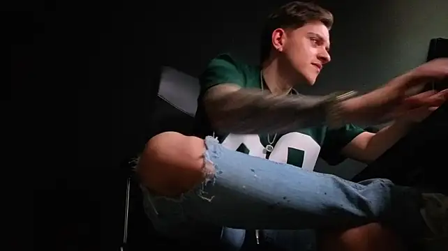 FelixStarkk 라이브 XXX 채팅