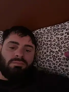 Chat +18 de RaduuuxXx ao vivo