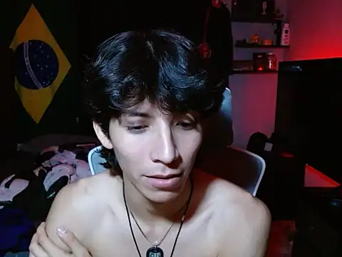 AvenaBoy's Live XXX Chat