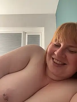 Curvy-GingeXX Webcamshow