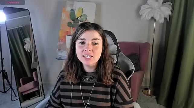 MartaEdams' Live XXX Chat