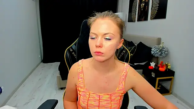 Strawberrye's Live XXX Chat