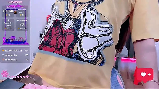 XXX chat uživo modela Bun-Chuche