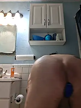 bigdoog8 – Naživo XXX chat