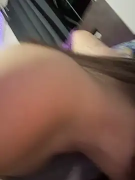 צ'אט XXX בשידור חי של shery_l