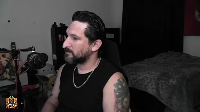 Czat XXX na żywo – DevilPup75_