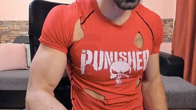 HotHunkTrainer Adlı Modelin Canlı XXX Sohbeti