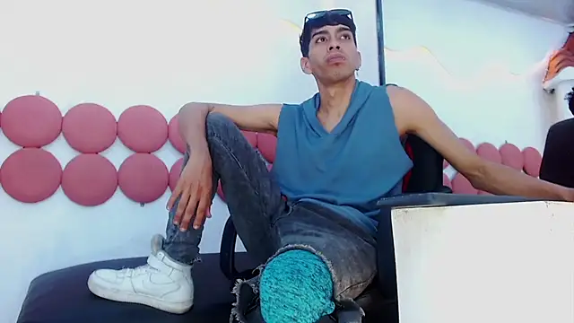 XXX chat uživo modela Drake_Jack