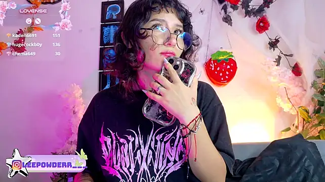 LeePowder's Live XXX Chat