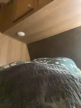 Hunniebunnie78 XXX чат на живо