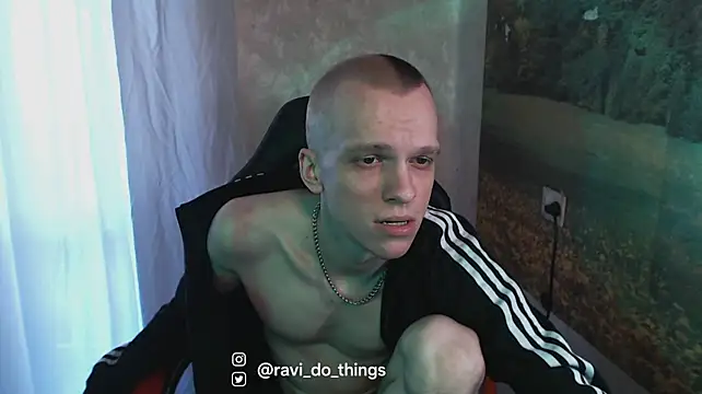 Chat XXX ao vivo de ravi_do_things