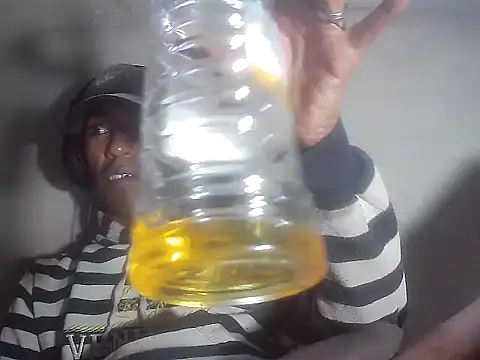 AlbertBigCock live XXX chat