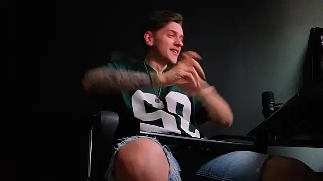 Chat XXX Live FelixStarkk
