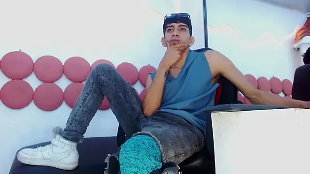 Chatroom XXX en direct de Drake_Jack