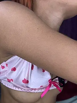 Chat +18 de yumi_hanna ao vivo