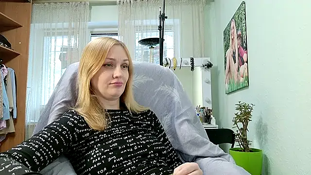 Онлайн чат XXX Precious_Crystal