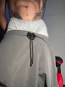 Chatroom XXX en direct de rafael_stone11