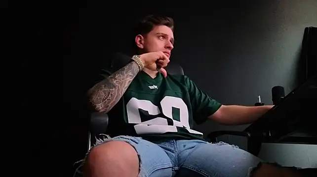 Živý XXX chat FelixStarkk