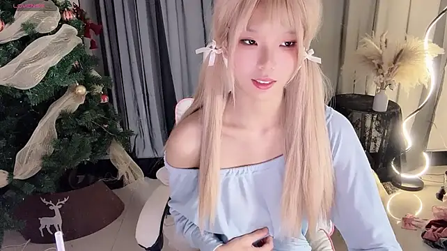 Luxi-_520's Live XXX Chat