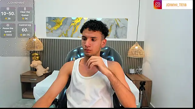 JDWhite18 élő XXX-chatje