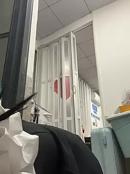 milkwine's Live XXX Chat