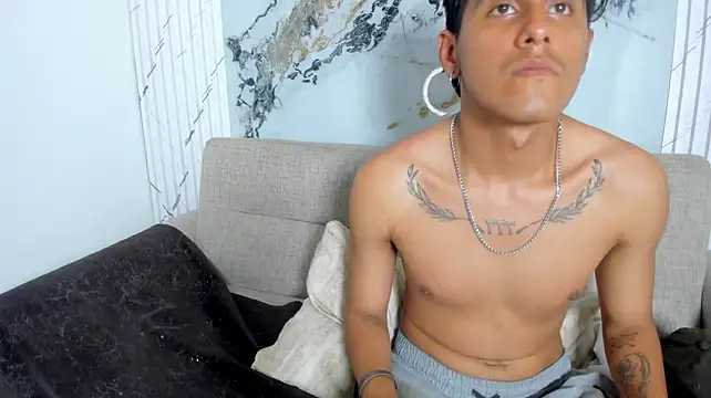 oliverSky_ Live XXX-chat