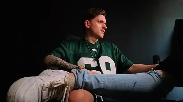 Онлайн чат XXX FelixStarkk