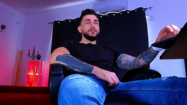 MightyAaron66 라이브 XXX 채팅