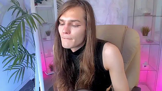 WillFobos Adlı Modelin Canlı XXX Sohbeti