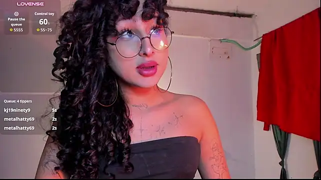 Chatroom XXX en direct de Heka_Prudence