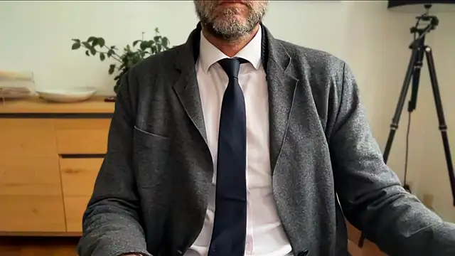 mecchaude Adlı Modelin Canlı XXX Sohbeti
