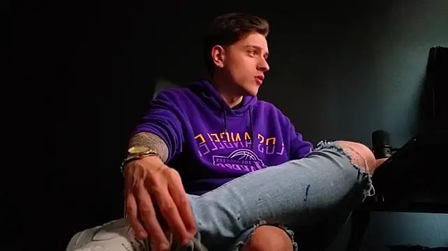 FelixStarkk 现场XXX聊天