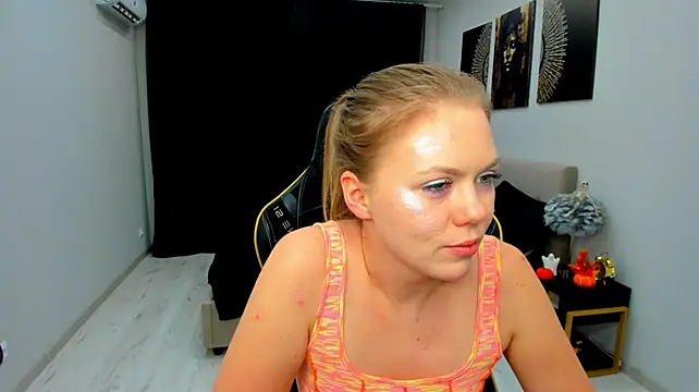 Strawberryen Live XXX chat