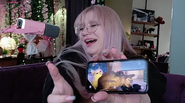 Chat XXX en directo de Morvelyn