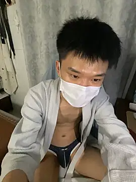 Zhang_yiovo Adlı Modelin Canlı XXX Sohbeti
