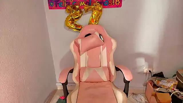 barbara_anal_squirt_'s Live XXX Chat