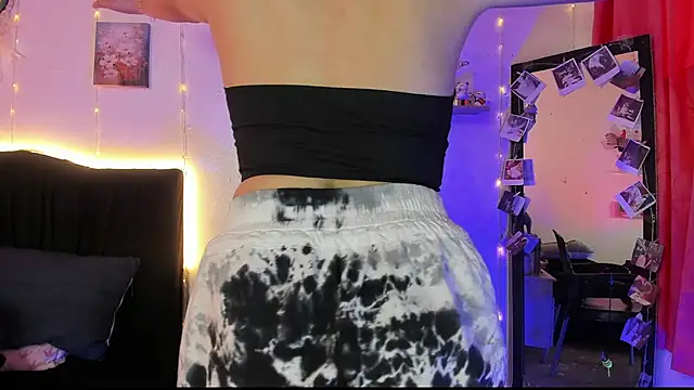 alisson_zafiro_'s Live XXX Chat
