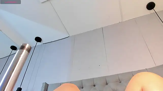 angeline_blake_'s Live XXX Chat