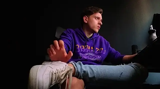 XXX chat uživo modela FelixStarkk