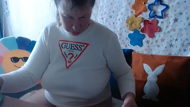 QueenLana's Live XXX Chat