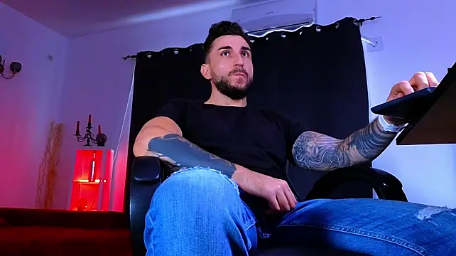 MightyAaron66 Chat XXX in diretta