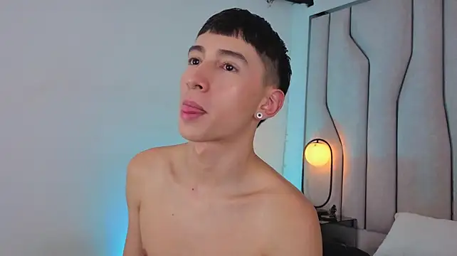 แชท XXX สดของ lian_cameron