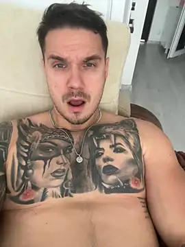 Chat +18 de Hot__Tiger ao vivo