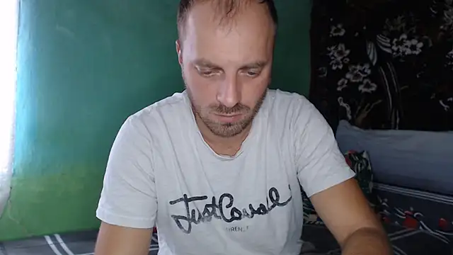 Aliceandmario élő XXX-chatje