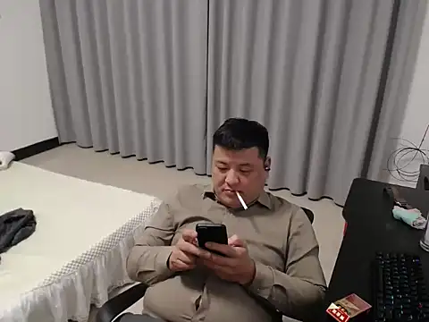 zhang1118 XXX чат на живо